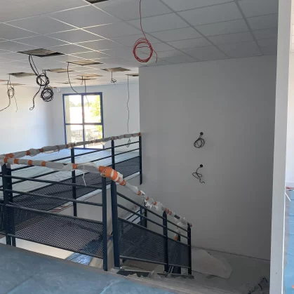 Travaux à l'étage au niveau de l'escalier