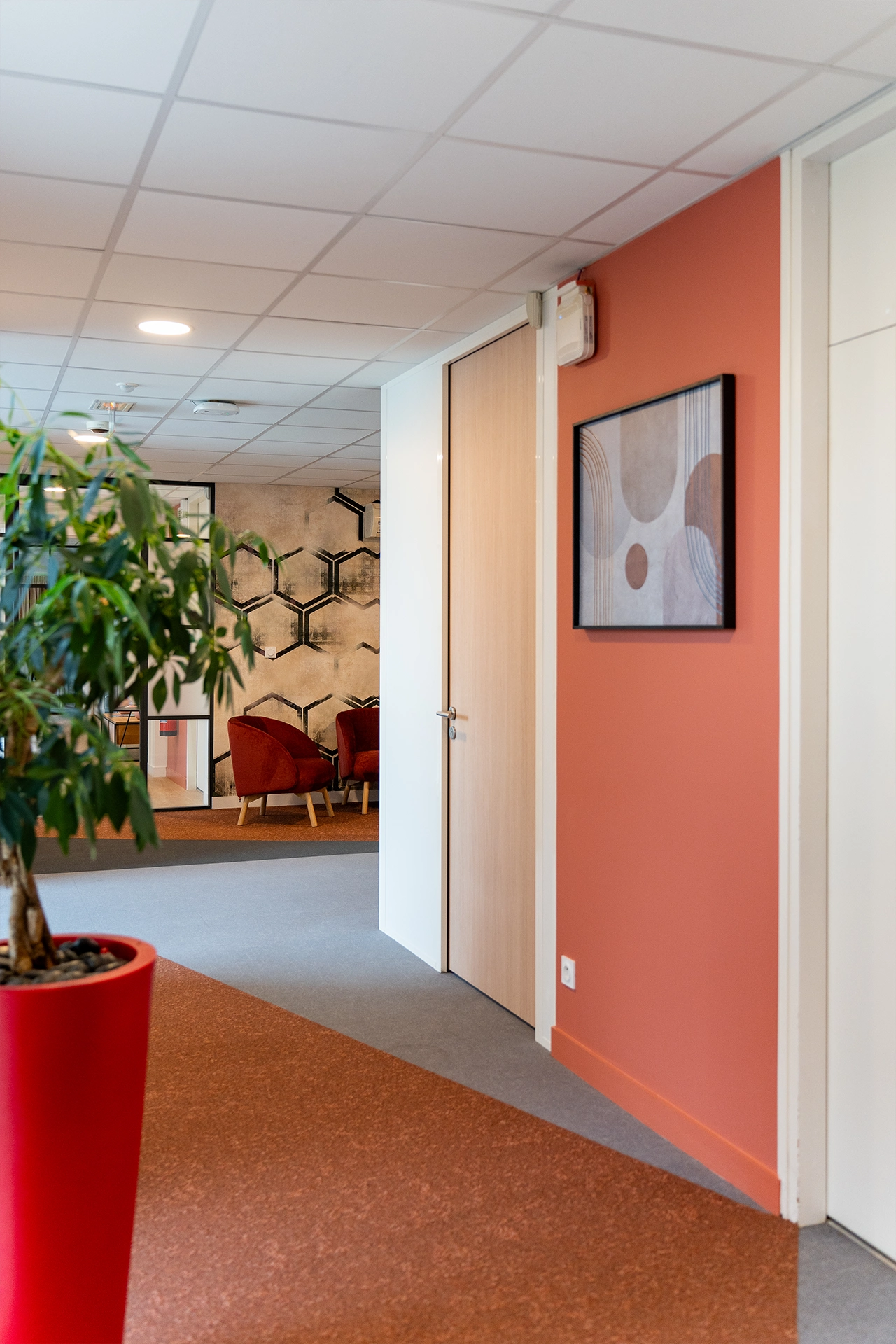Couloir dans l'open space